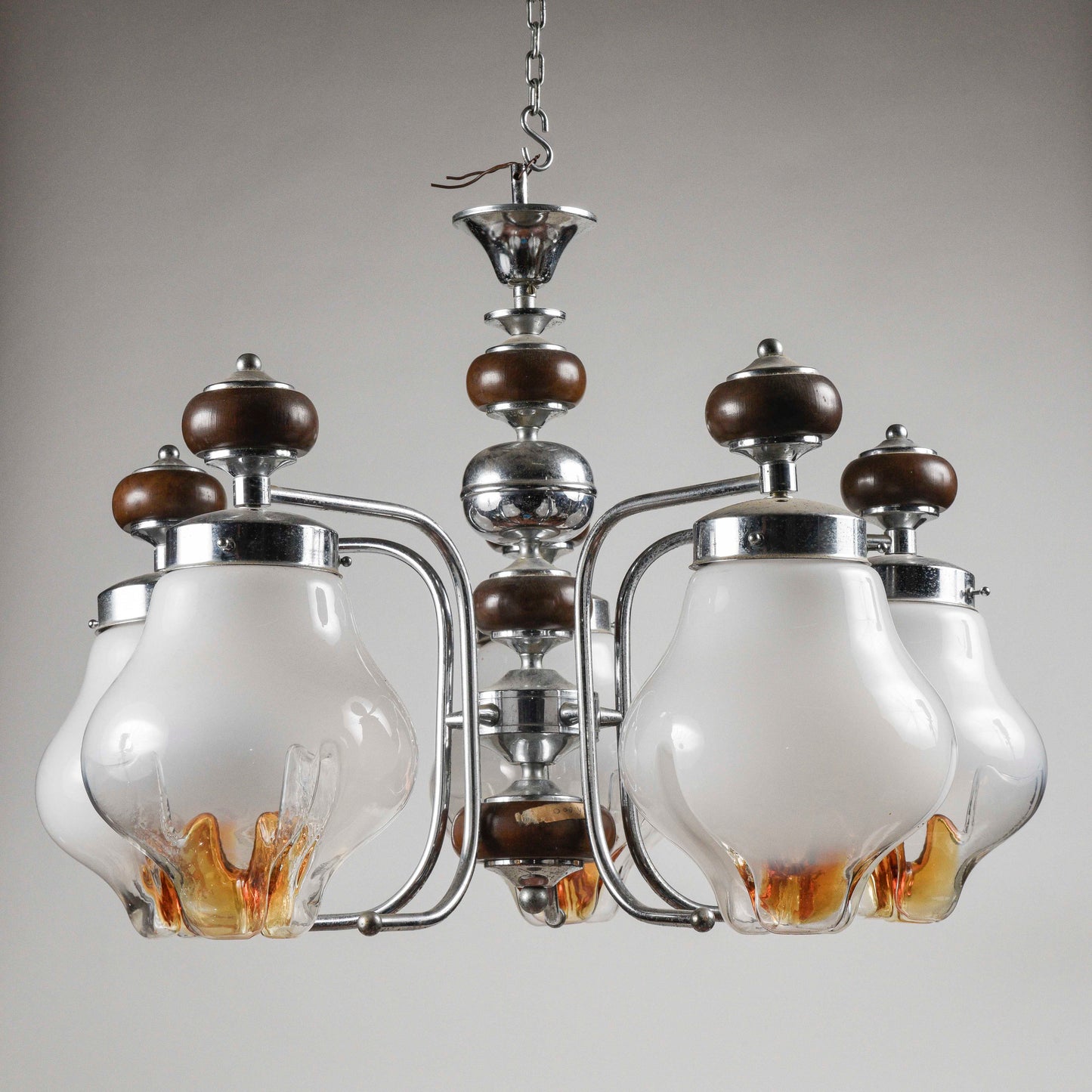 Lampadario vintage a sospensione post moderno