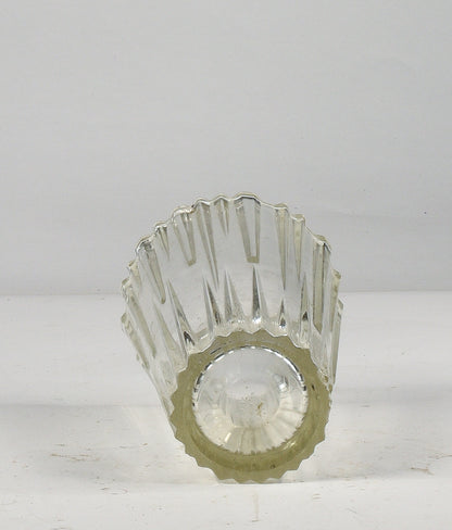 Vaso in vetro lavorato a sbalzi curvilinei Italia 1980