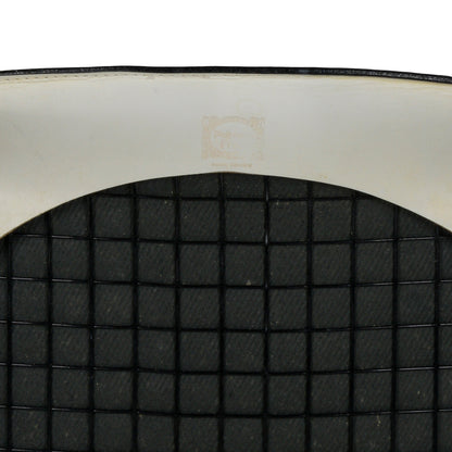 Sedia  in pelle bianca modello Ribot Poltrone  Frau  Italia 1980
