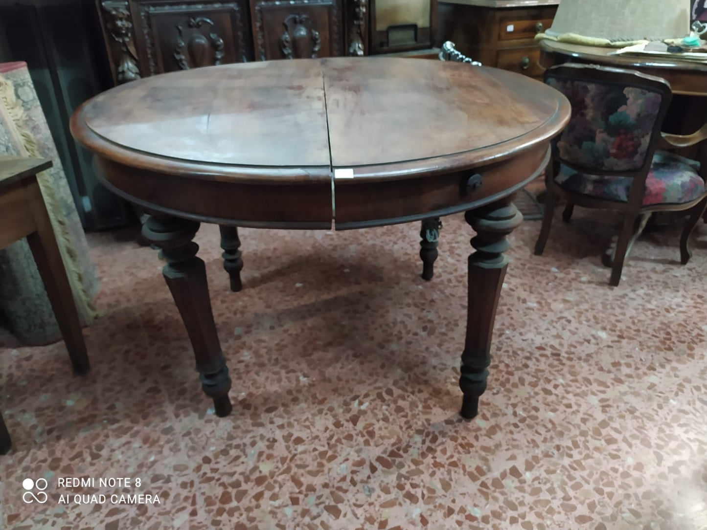 Tavolo rotondo placcato in ciliegio Italia epoca metà 800