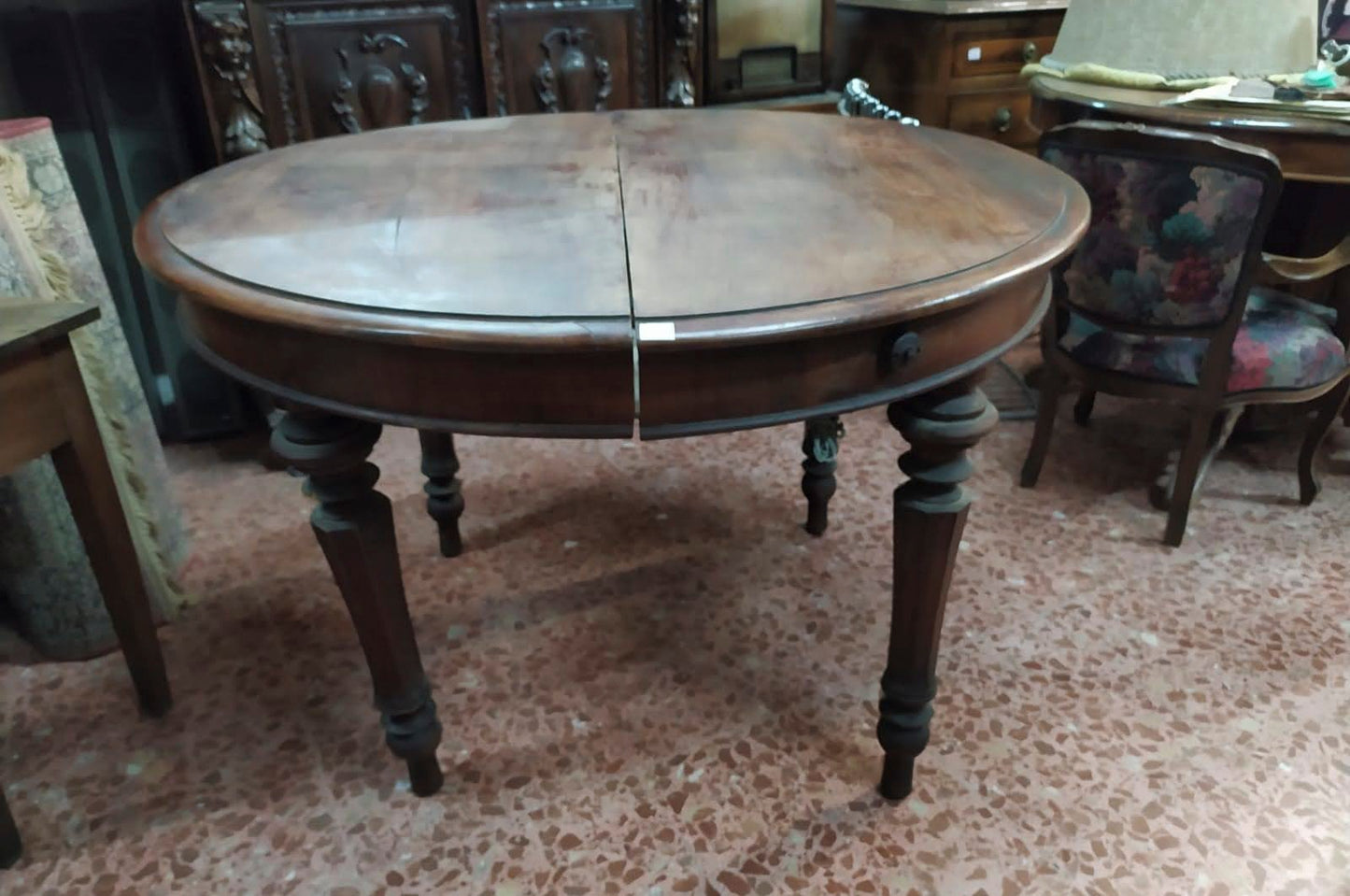 Tavolo rotondo placcato in ciliegio Italia epoca metà 800