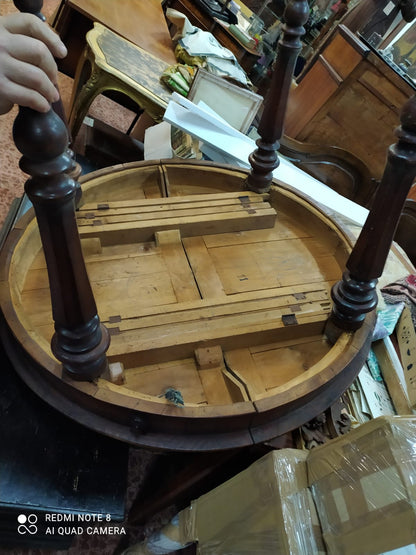 Tavolo rotondo placcato in ciliegio Italia epoca metà 800