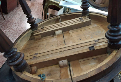 Tavolo rotondo placcato in ciliegio Italia epoca metà 800