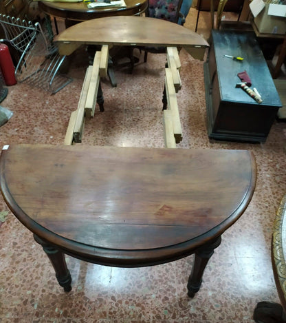Tavolo rotondo placcato in ciliegio Italia epoca metà 800