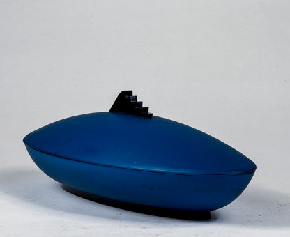 vassoio in plastica ART DECO'  con coperchi raffigura sagoma pesce in plastica con piccoli segni