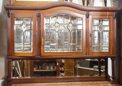 CREDENZA IN NOCE, LIBERTY CON VETRI MOLATI E PIANO IN MARMO