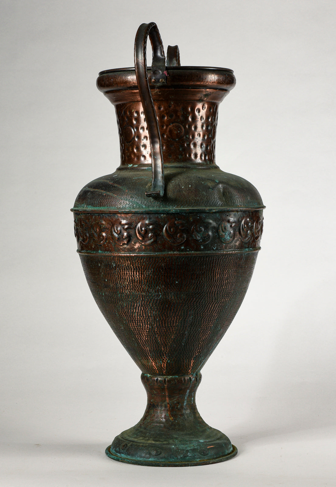 Vaso anfora in rame portaombrelli 1980