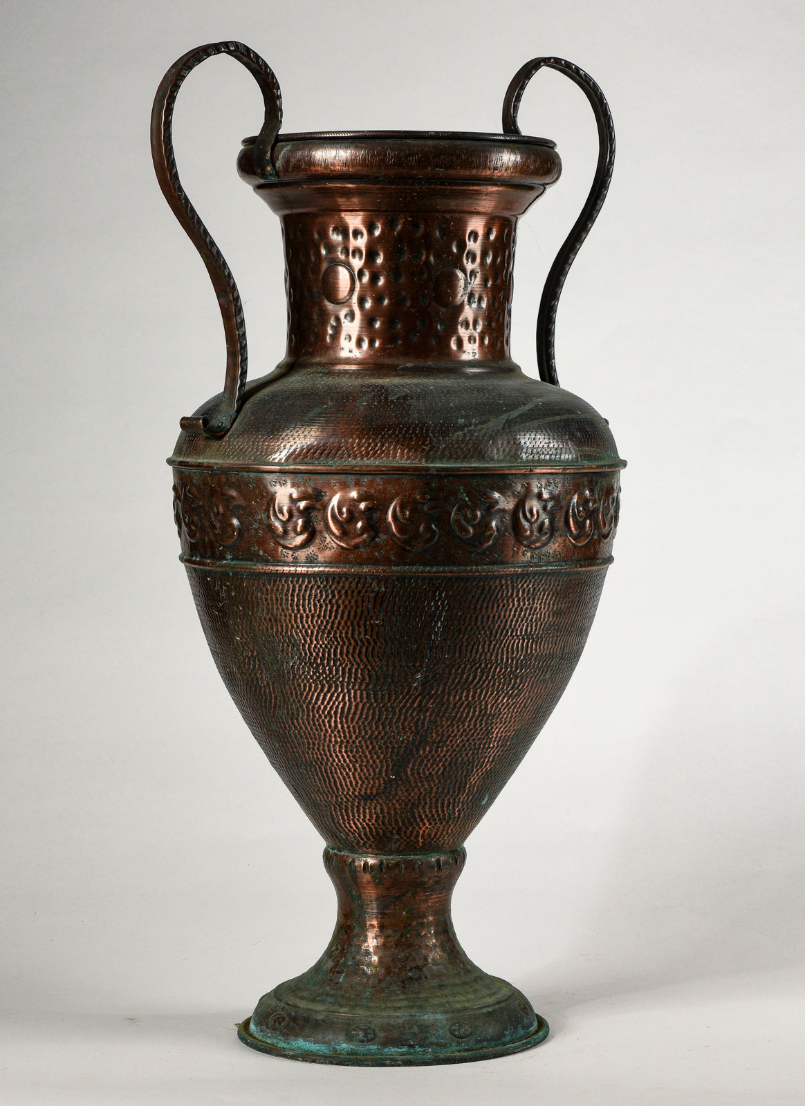 Vaso anfora in rame portaombrelli 1980