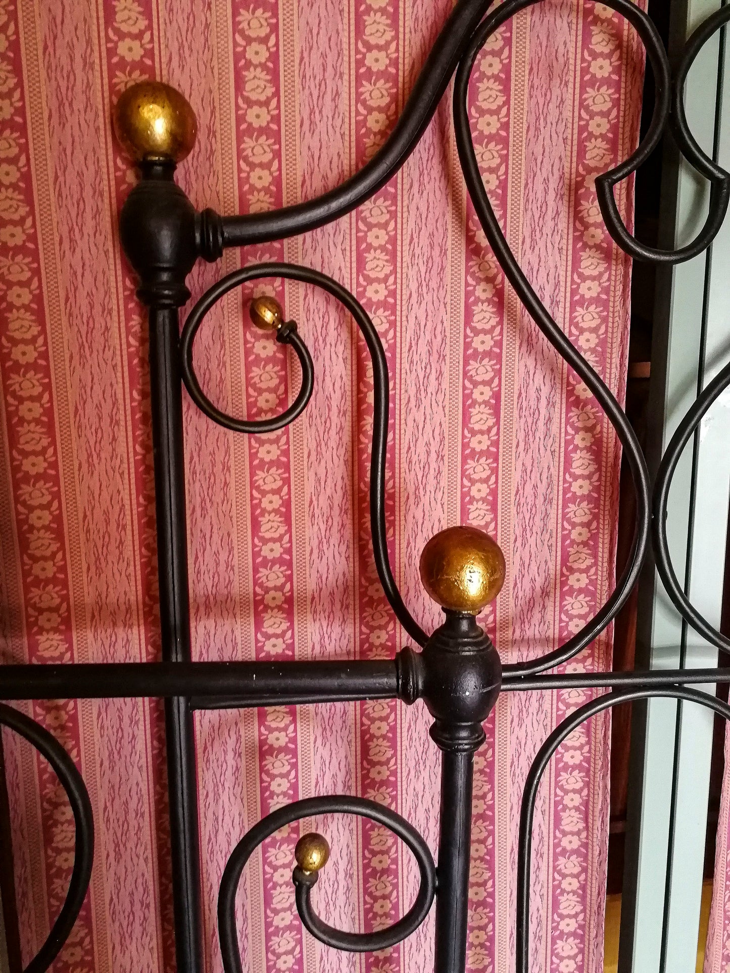 Letto in metallo dipinto epoca fine 1800