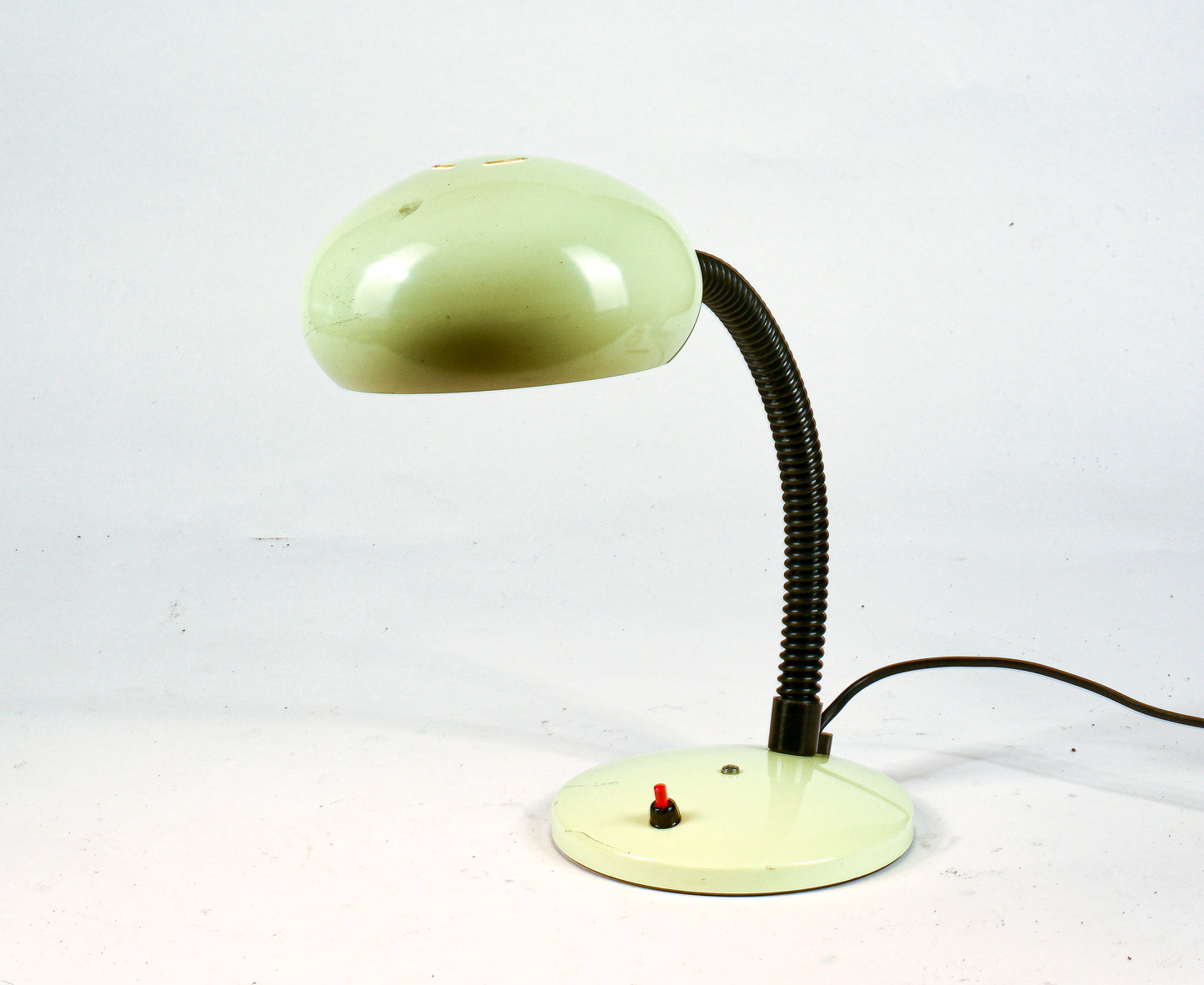Lampada da tavolino vintage anni 60 in metallo funzionante