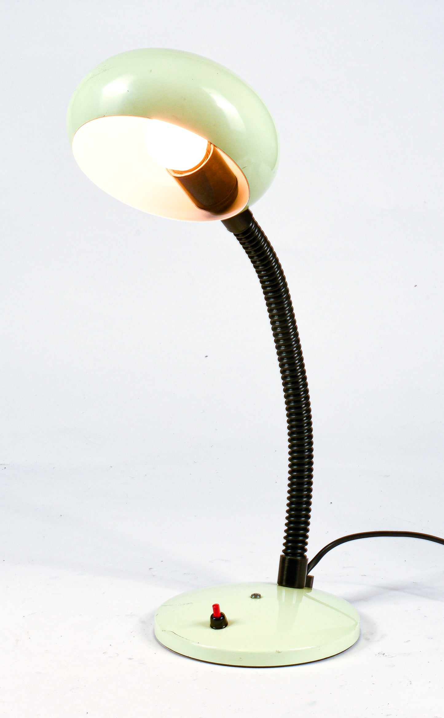 Lampada da tavolino vintage anni 60 in metallo funzionante