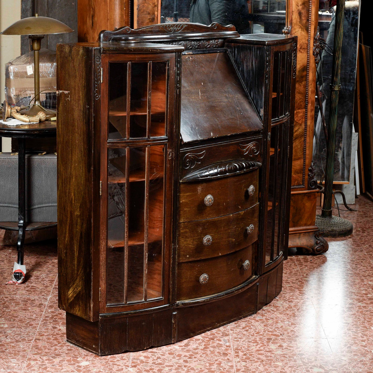 credenza vetrina a ribalta inglese