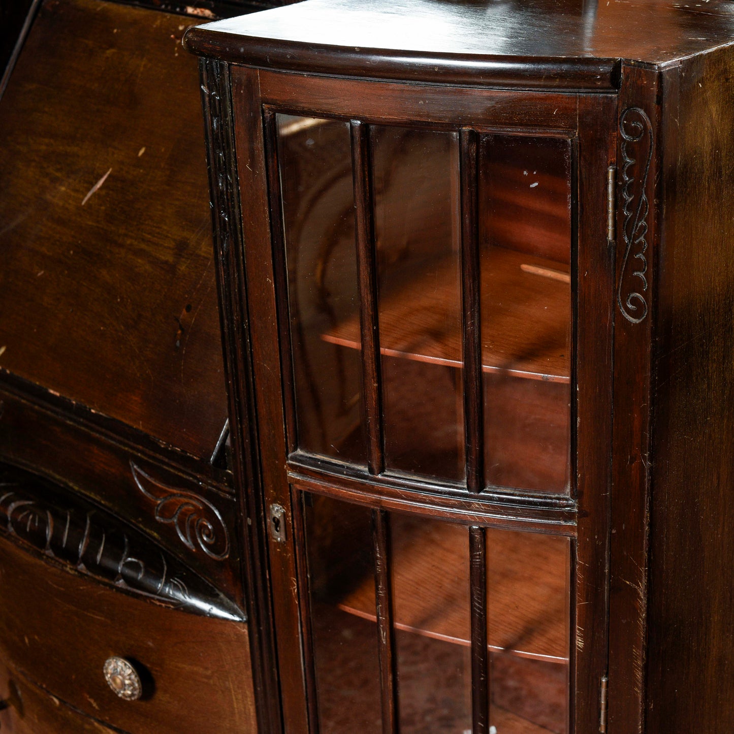 credenza vetrina a ribalta inglese