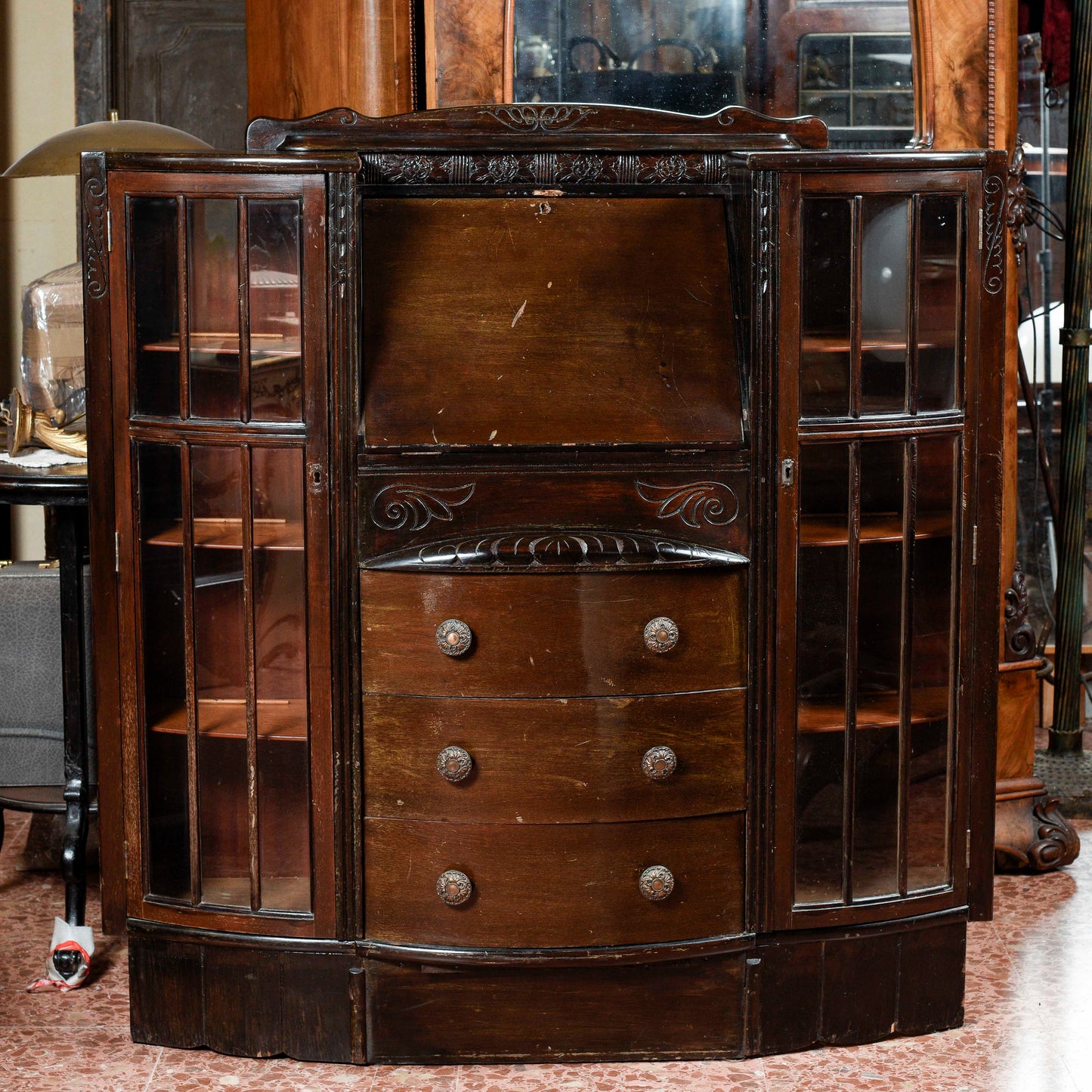 credenza vetrina a ribalta inglese