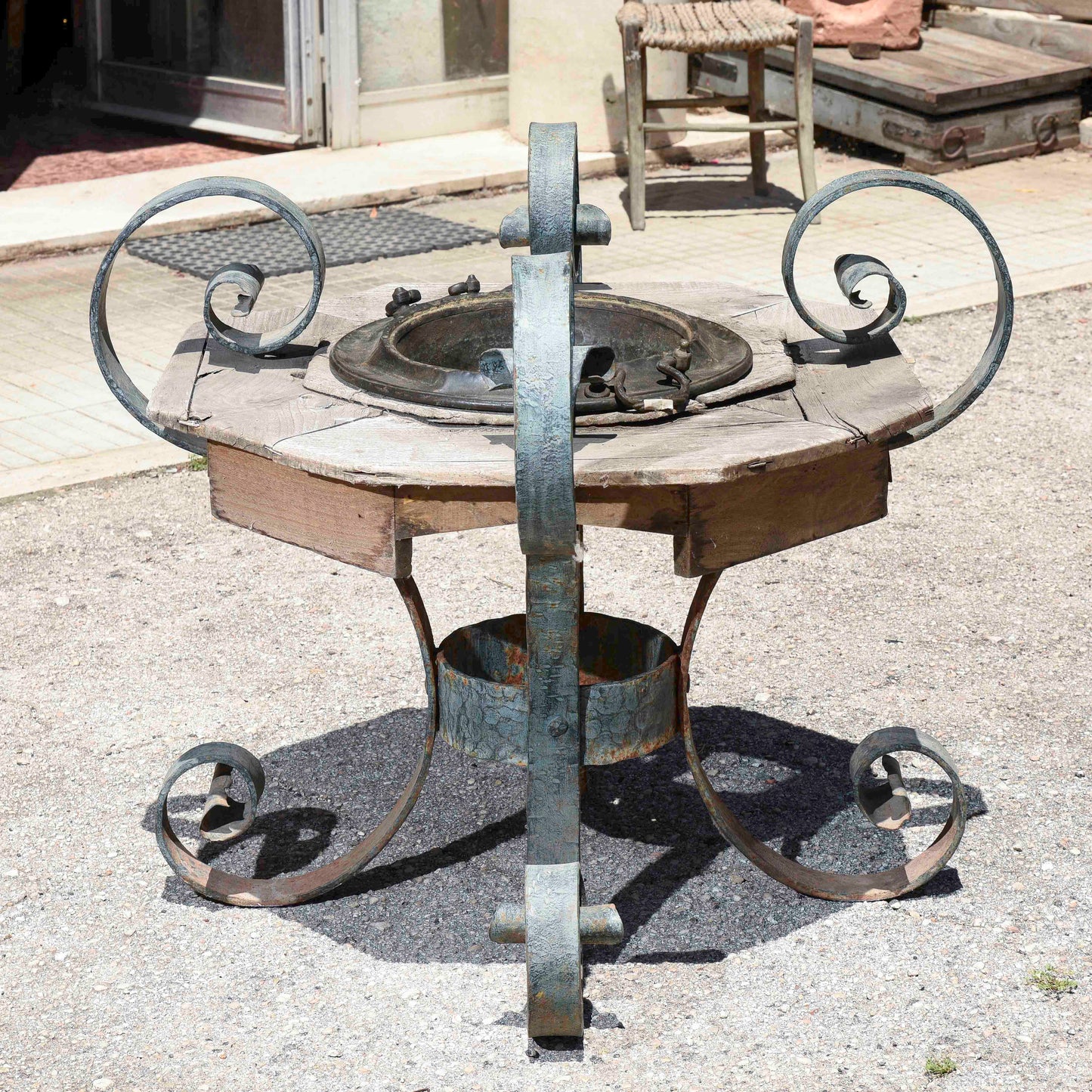 Braciere base metallo vintage destrutturato