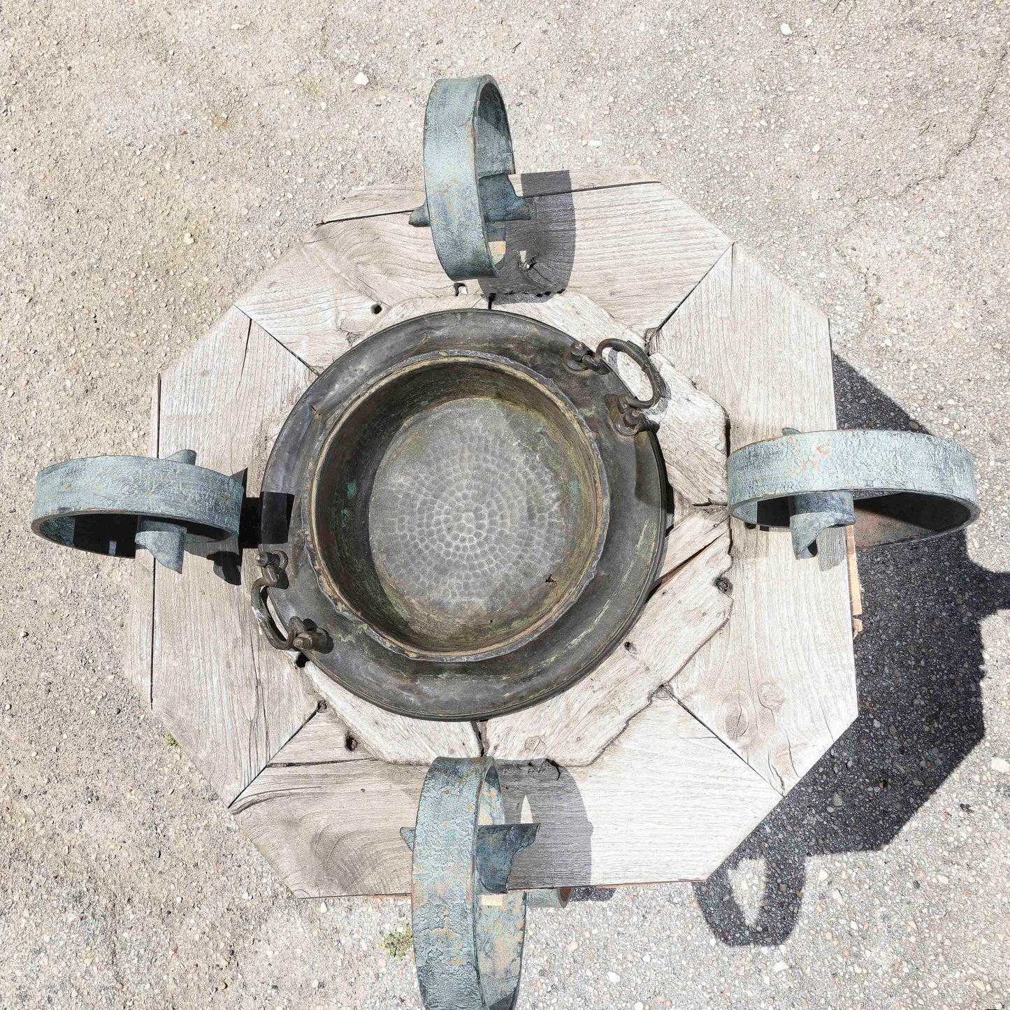 Braciere base metallo vintage destrutturato