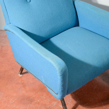 Coppia di poltrone anni 60 base metallo e stoffa azzurre