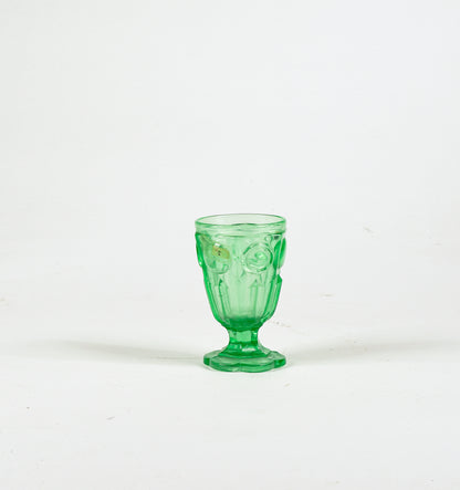 Bicchiere in  vetro lavorato  verde Italia epoca primo 900