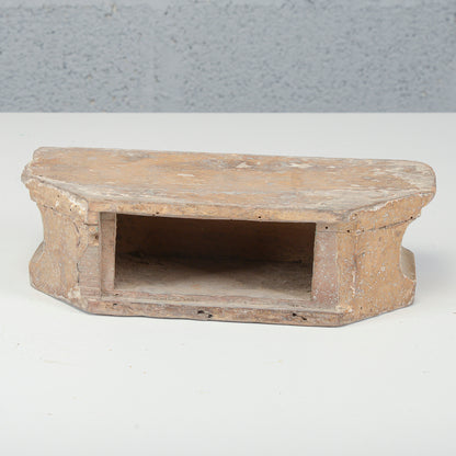 Base mensola dorata foglia oro scantonata XVIII secolo