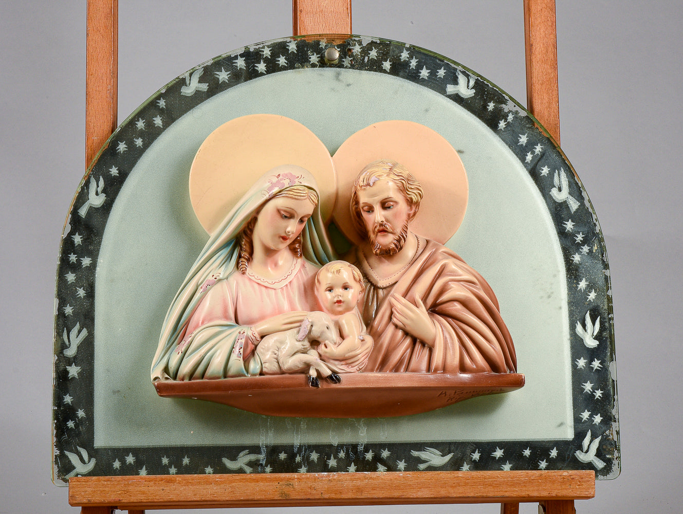 Capoletto  Sacra Famiglia in gesso policromo con specchio e  decori Italia 1950