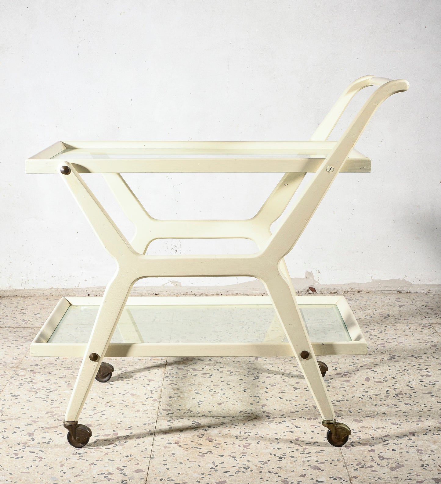 Carrello portavivande in legno laccato bianco Italia 1970