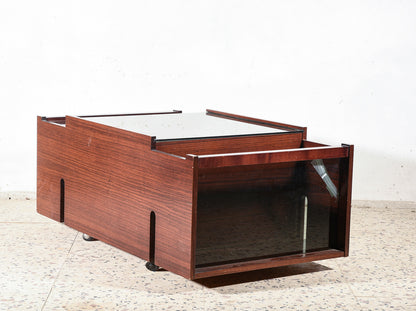 Tavolino da centro  vetri color fumo  vetro laterale rotto Italia 1970