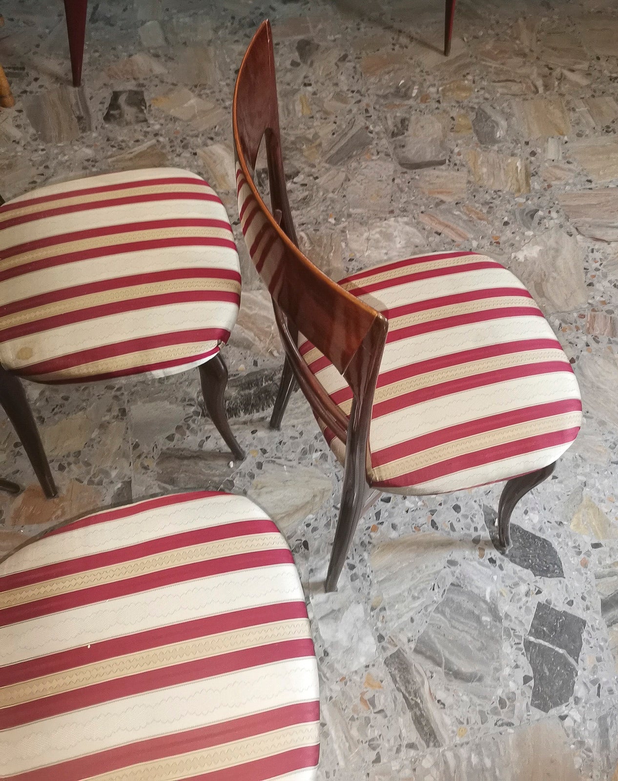 set 6 sedie sedia tessuto bianco panna rosso bordeau legno vintage ben tenute  1960