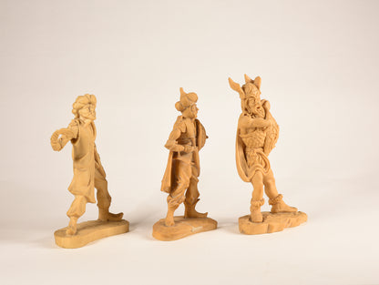 Gruppo di 3 statue  in resina anni ' 70