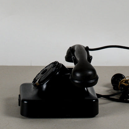 telefono in bakelite siemens milano con piccola rottura art deco