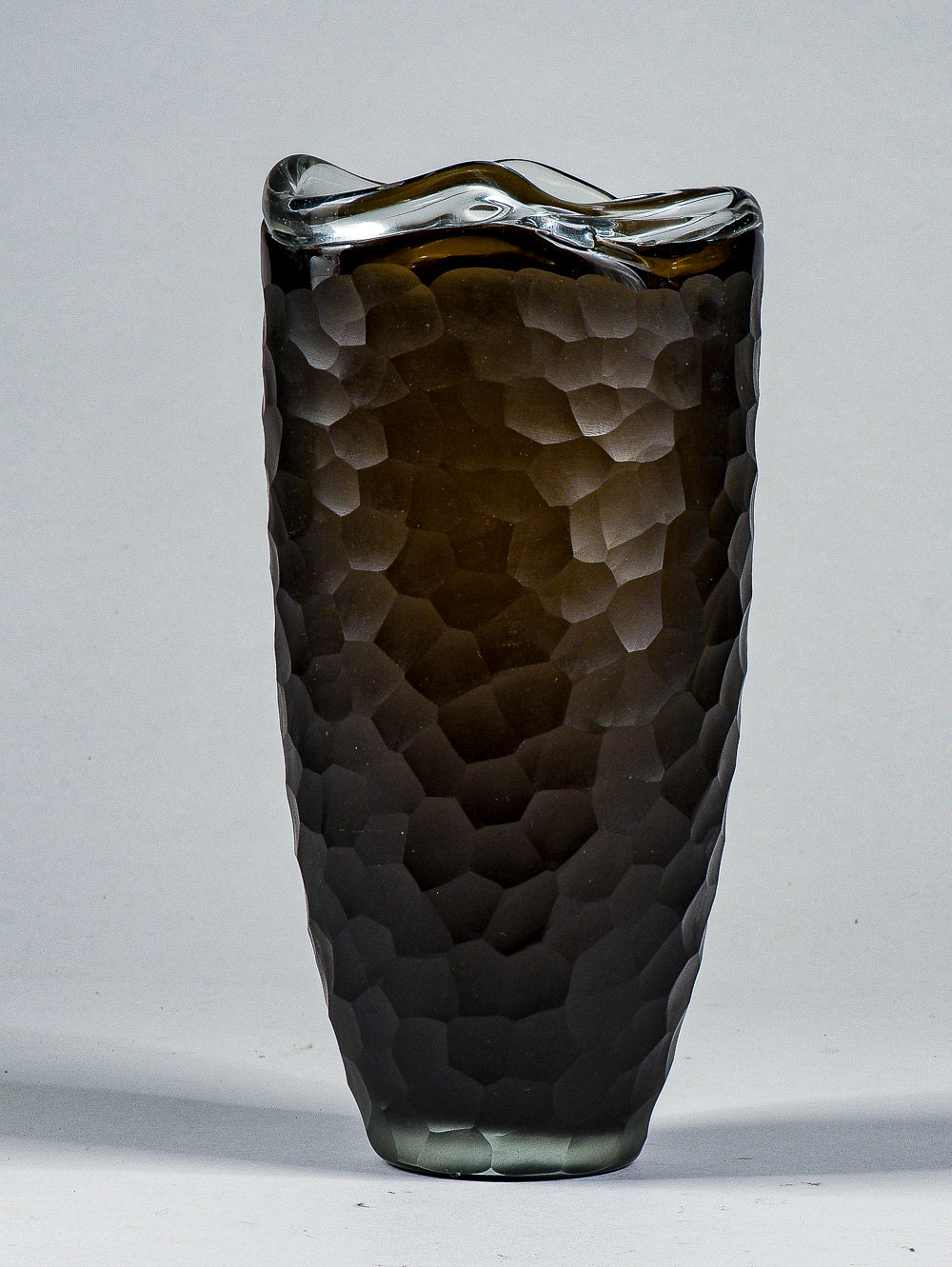 Vaso  vetro murano  nero smerigliato ad alveare nido d'ape design Italia 1960