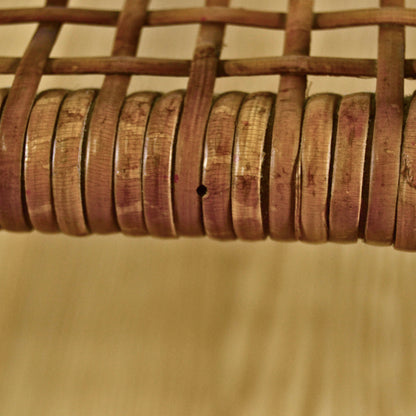 Tavolino Da Caffè Rotondo In Bambù E Rattan Con Piano In Vetro E Ripiano Intrecciato Anni 50
