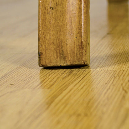Coppia Poltrona Art Deco Con Braccioli Ricurvi E Imbottite Tessuto Bianco Anni 30