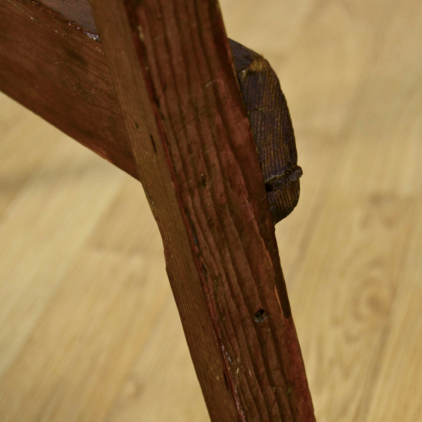 Scala Pieghevole In Legno Dolce Con Finiture In Ferro Primi 900