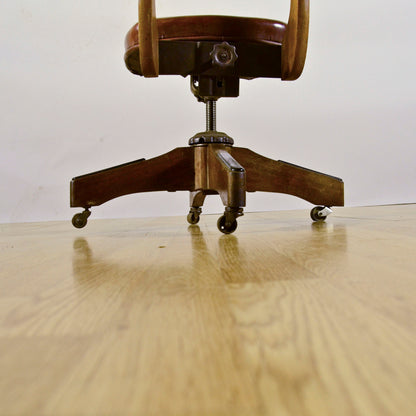 Sedia Girevole Da Ufficio D'epoca In Legno E Pelle Color Cuoio Primi 900
