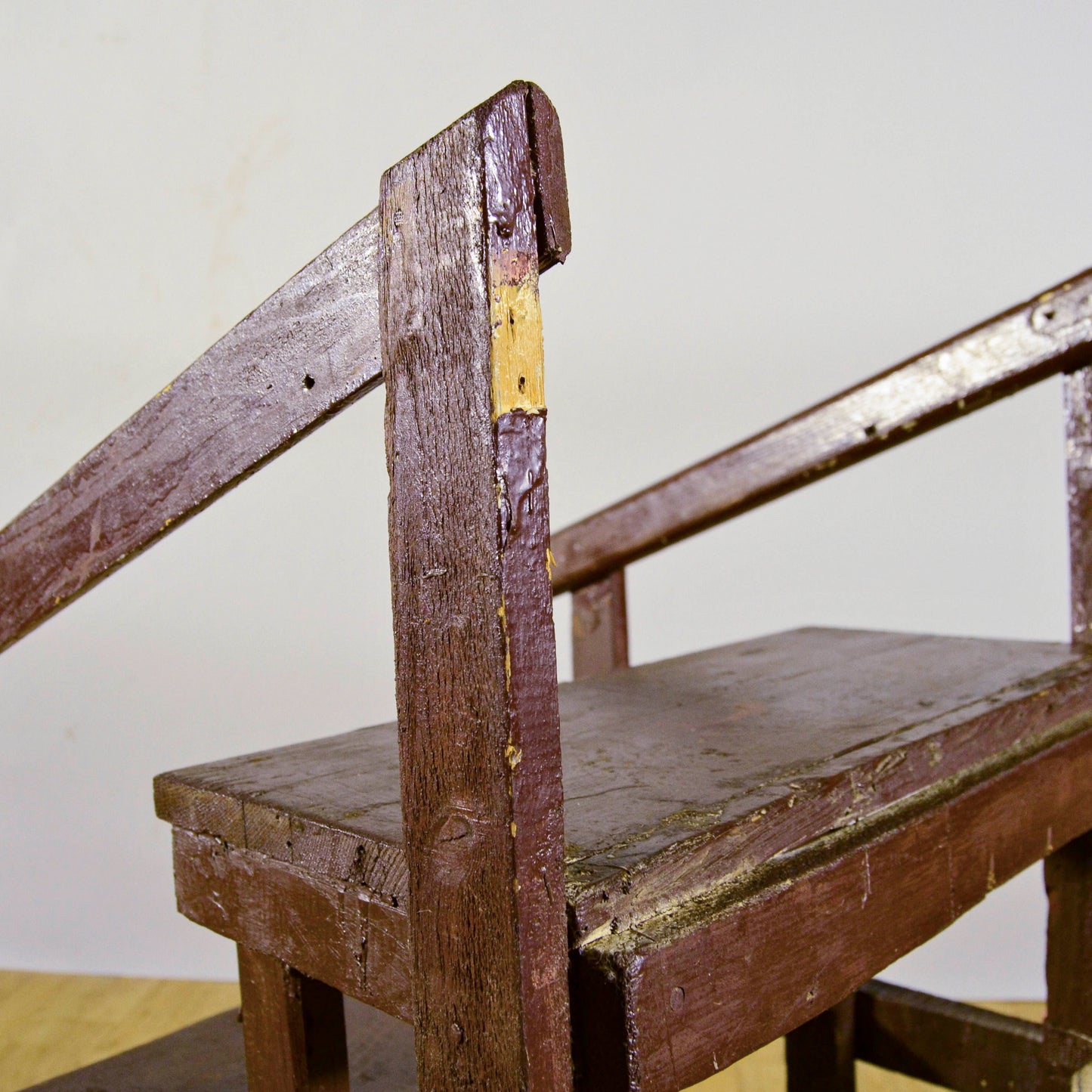 Scalandrino Antico In Legno Riverniciato Da Biblioteca Fine 800