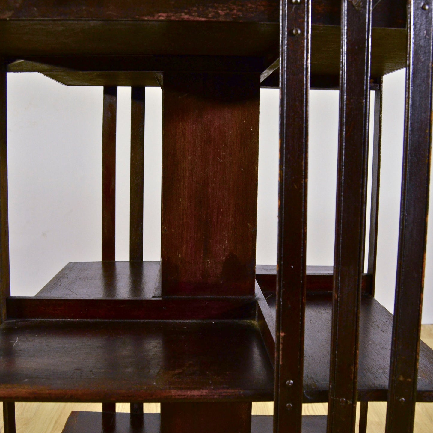 Libreria girevole a due piani Inglese in legno di Mogano del XIX secolo
