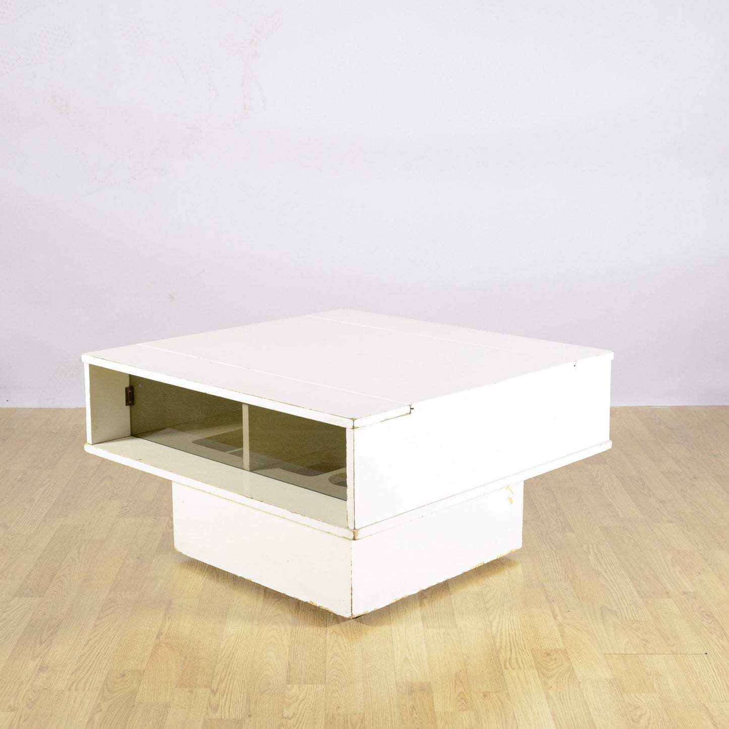 Mobiletto Bar Di Design Quadrato Con Apertura Scorrevole Centrale Anni 70