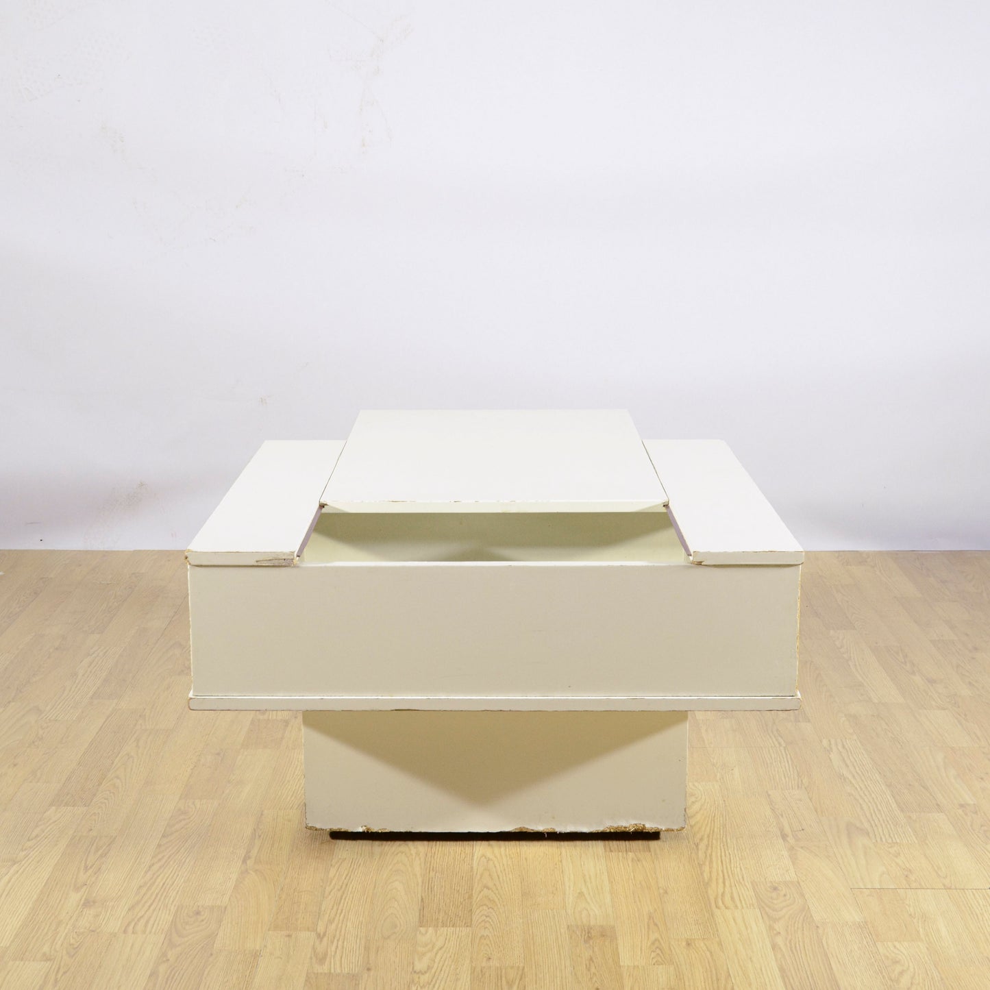 Mobiletto Bar Di Design Quadrato Con Apertura Scorrevole Centrale Anni 70