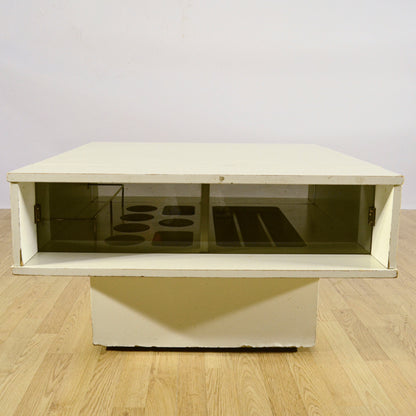 Mobiletto Bar Di Design Quadrato Con Apertura Scorrevole Centrale Anni 70