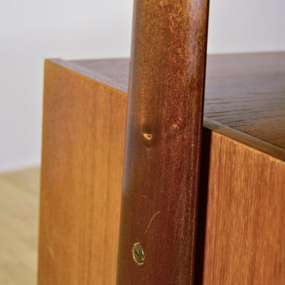 Scrivania Design Nordico In Legno Teak Con Cassetti E Sistema Di Chiusura Di Sicurezza Anni 70