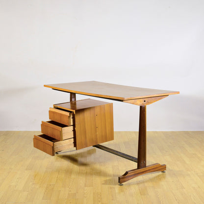 Scrivania Design Nordico In Legno Teak Con Cassetti E Sistema Di Chiusura Di Sicurezza Anni 70
