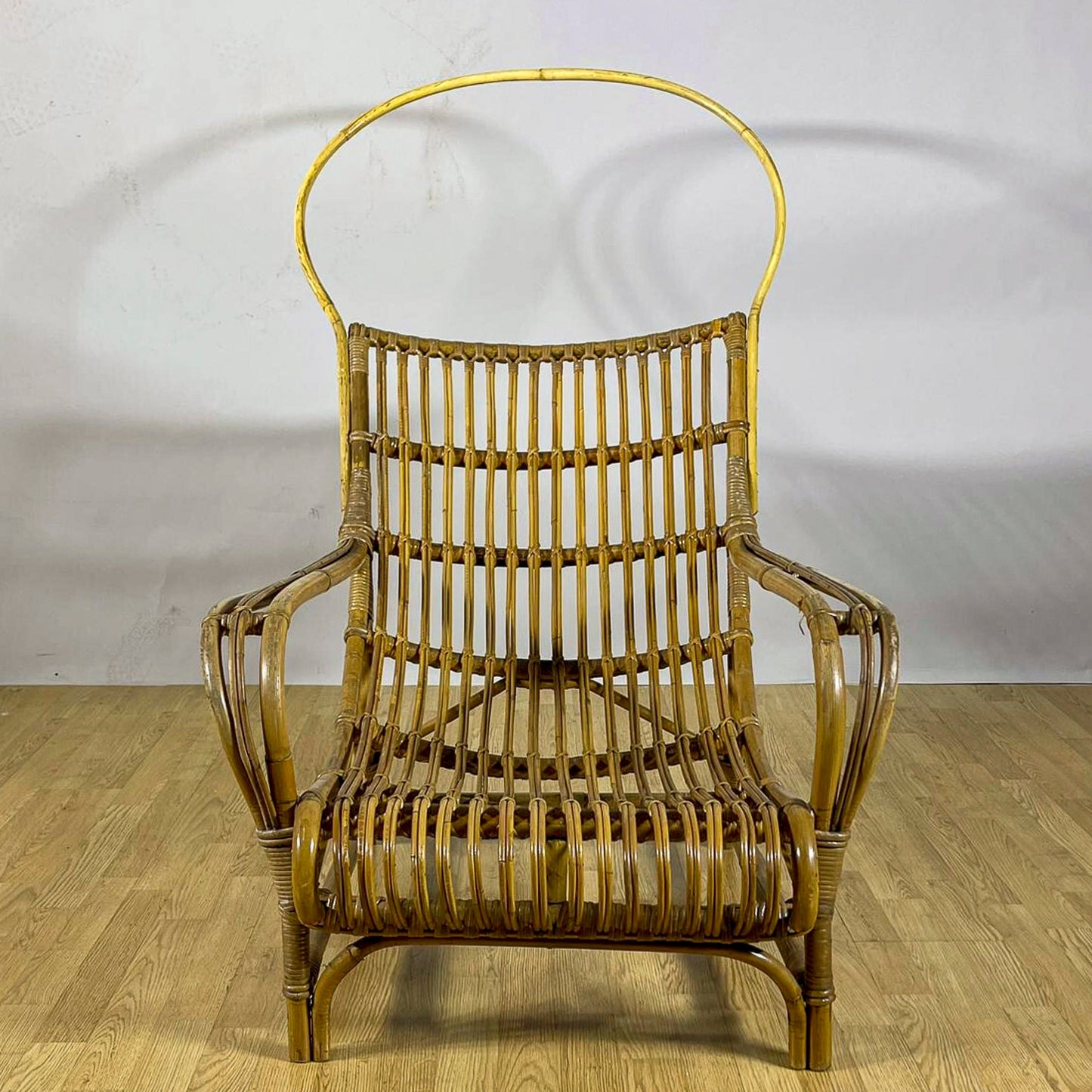 Poltrona Lounge high-back in bambù e rattan, design mediterraneo anni 60