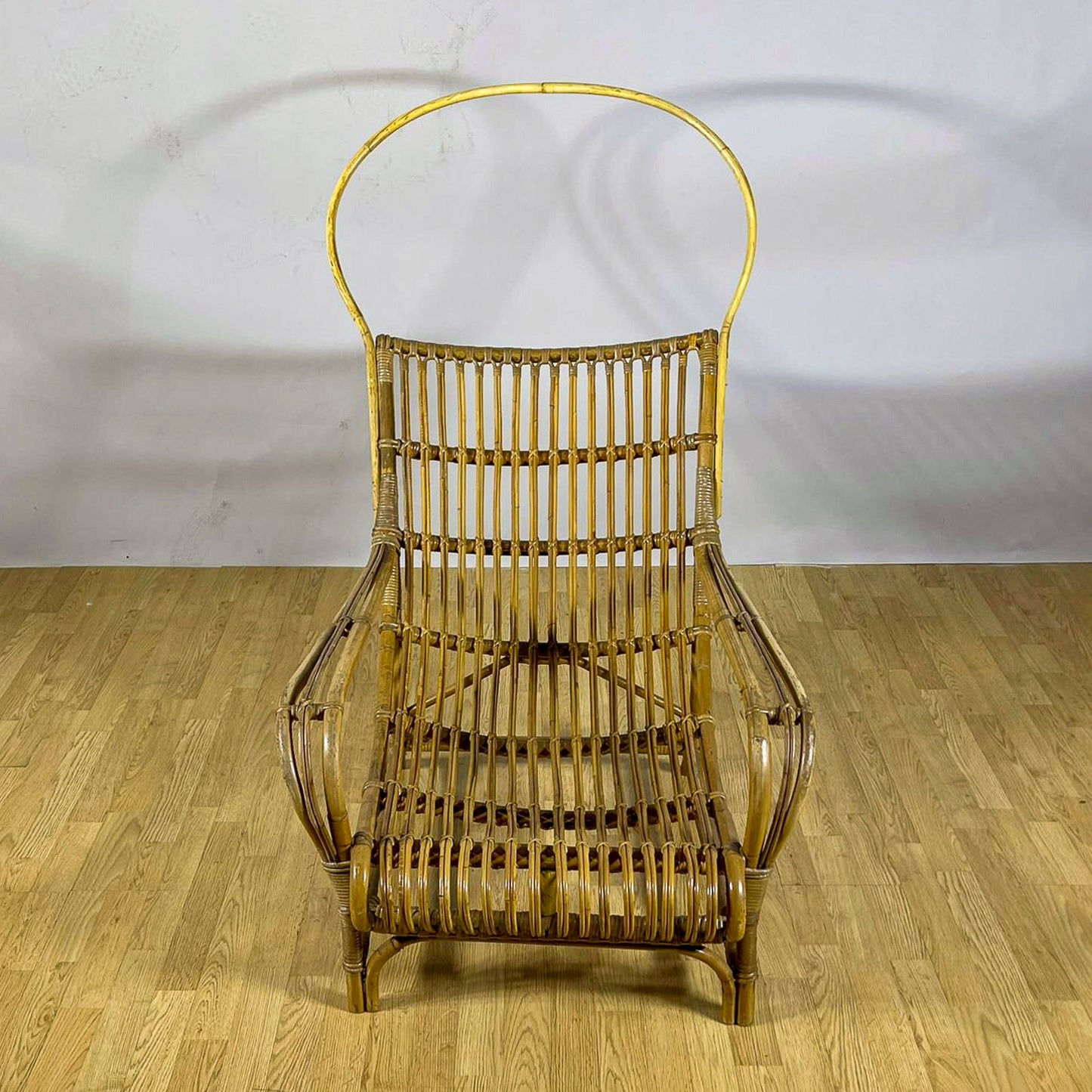 Poltrona Lounge high-back in bambù e rattan, design mediterraneo anni 60