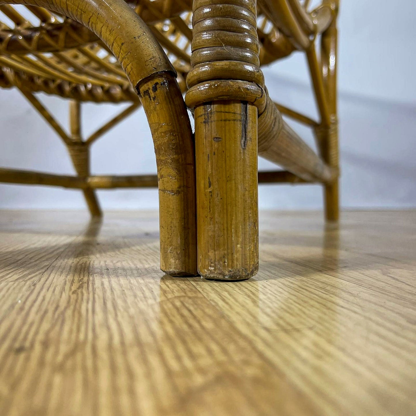 Poltrona Lounge high-back in bambù e rattan, design mediterraneo anni 60