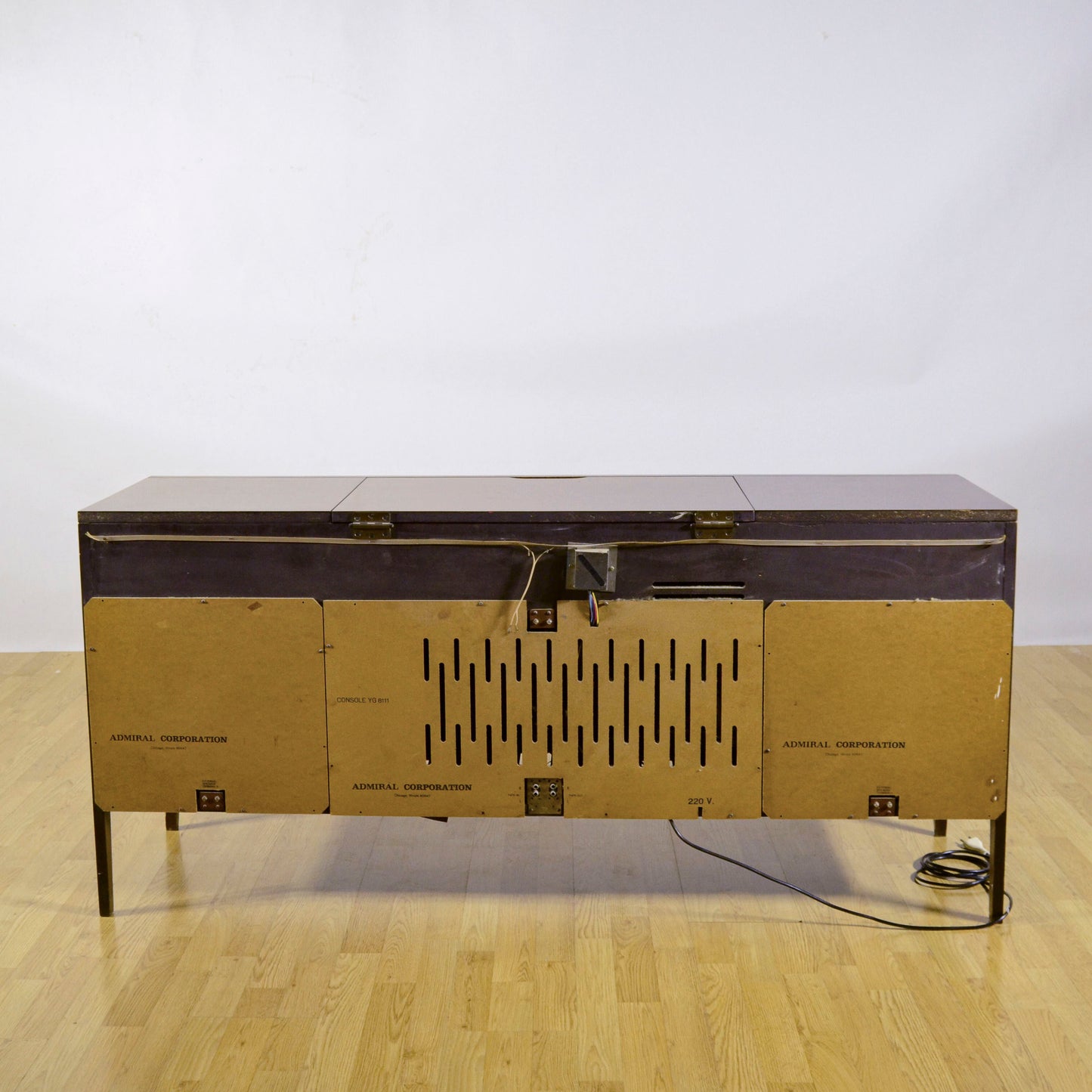 Console Stereo Admiral Con Giradischi In Legno Massello Anni 50