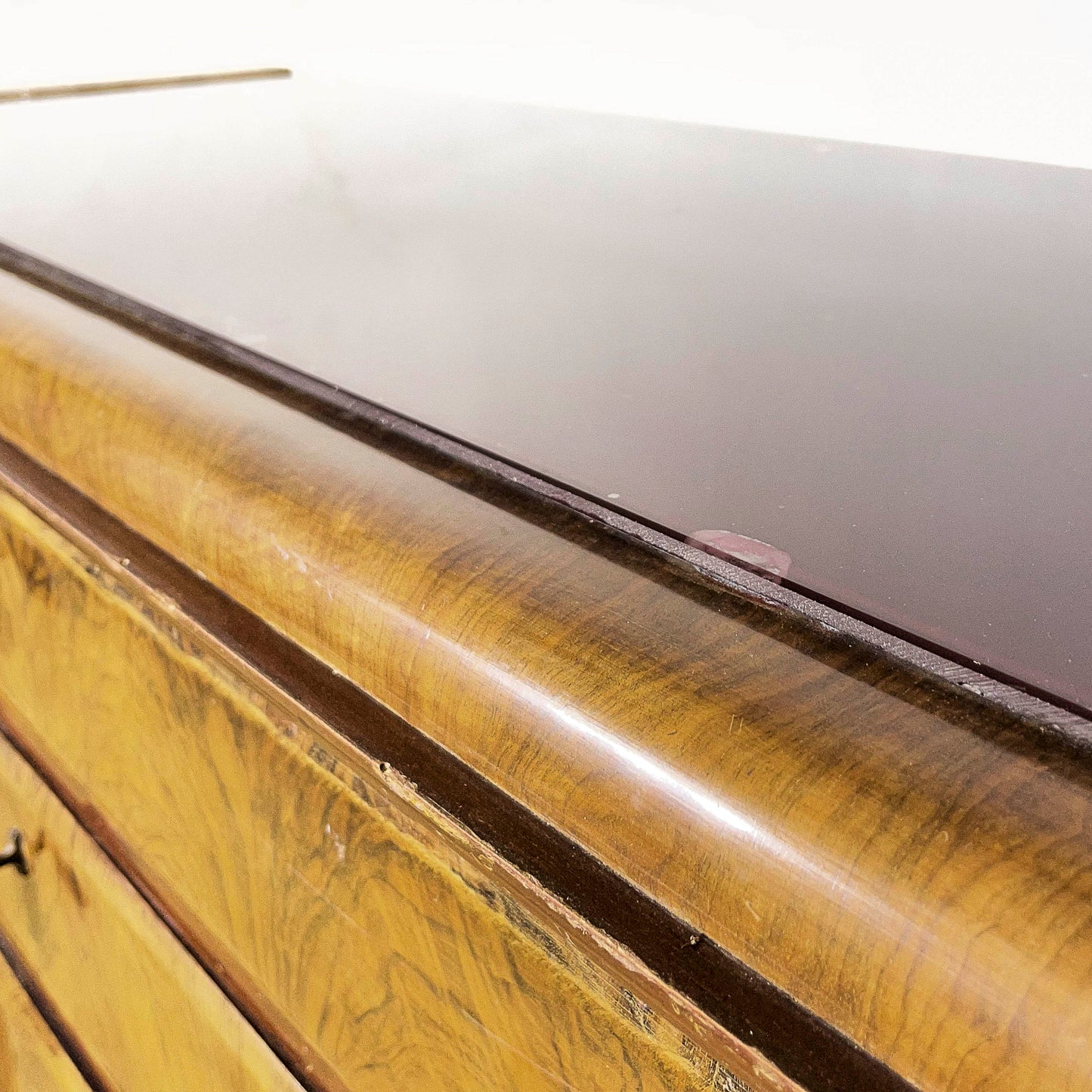Credenza in stile Art Deco realizzata in radica di noce Lupparelli Cicli Foligno anni 30