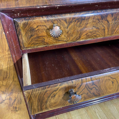 Credenza in stile Art Deco realizzata in radica di noce Lupparelli Cicli Foligno anni 30