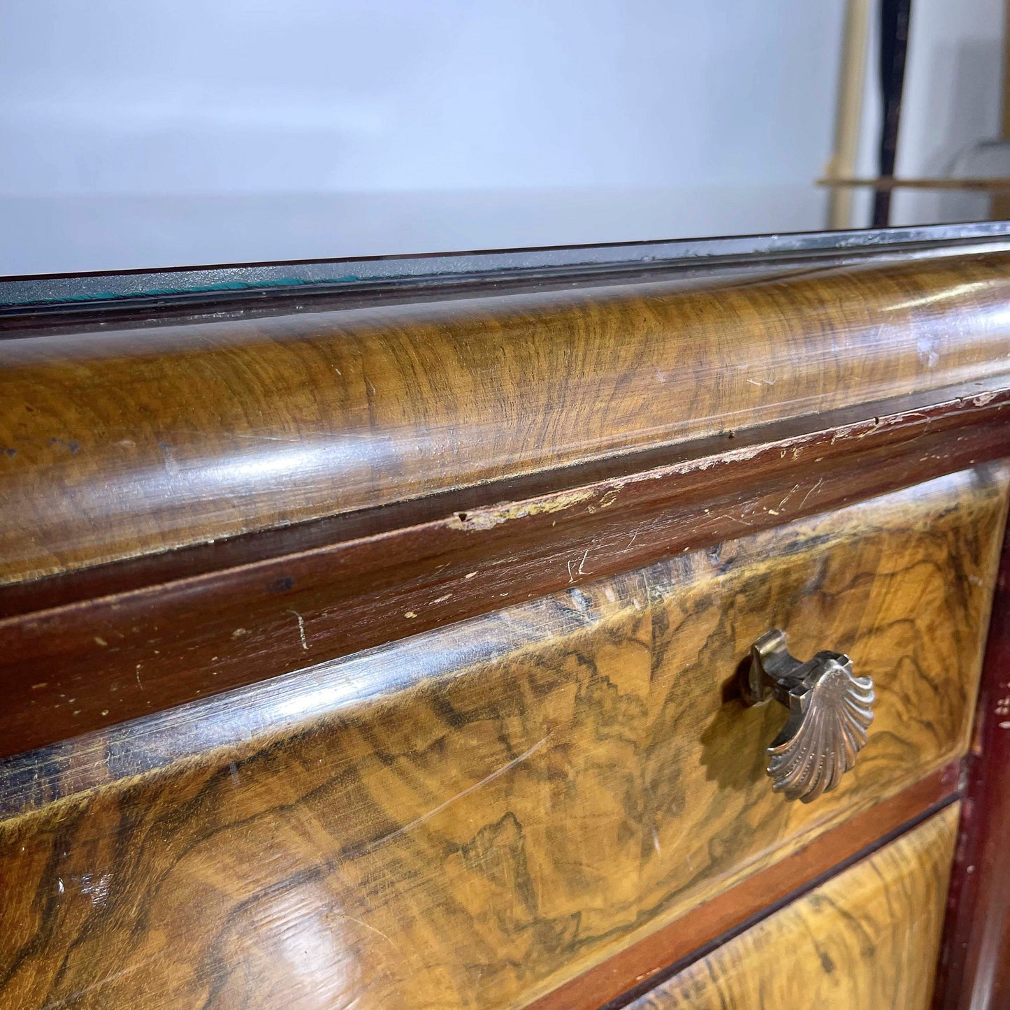 Credenza in stile Art Deco realizzata in radica di noce Lupparelli Cicli Foligno anni 30