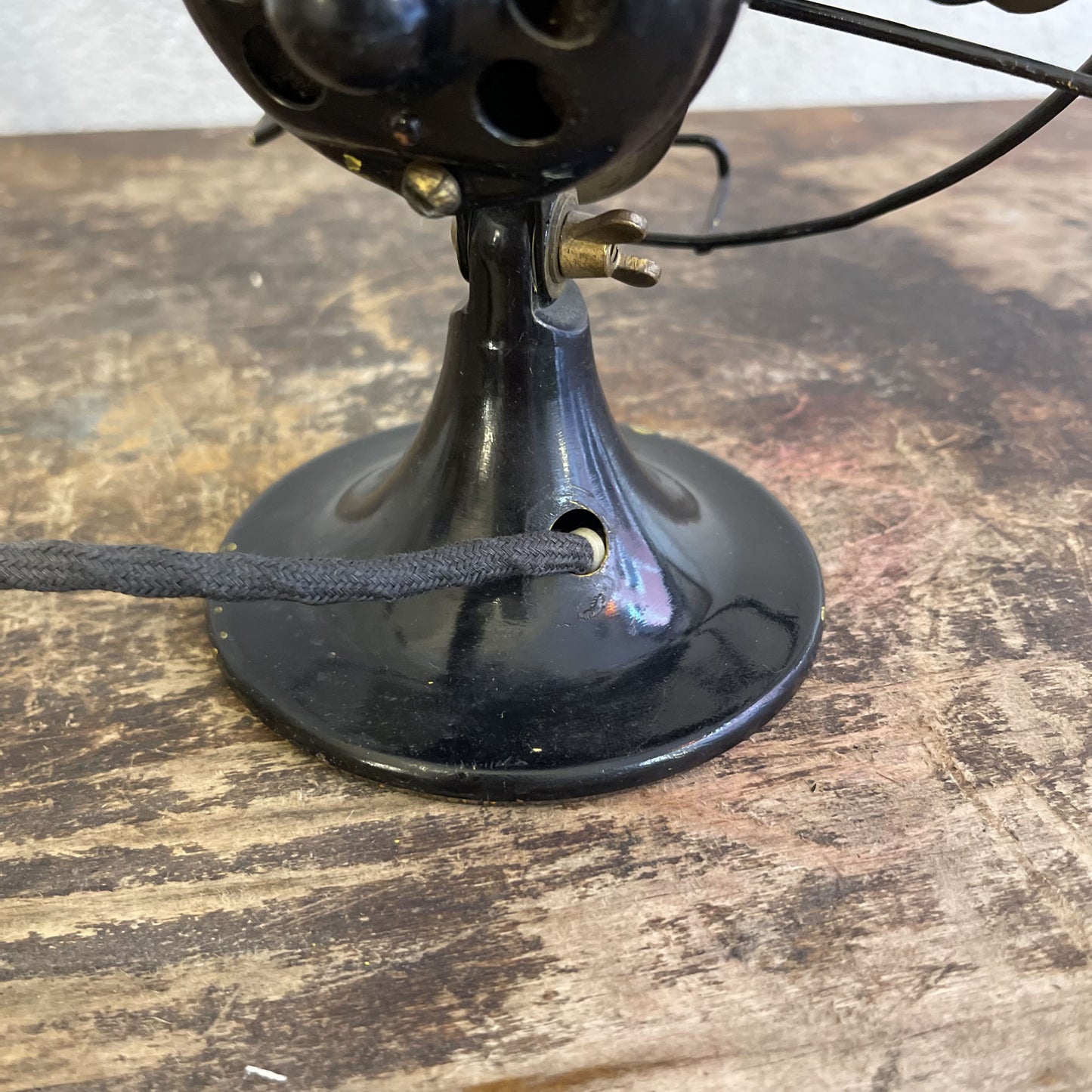 Ventilatore Da Tavolo General Electric Milano Con Pale In Ottone E Struttura In Ferro Anni 30