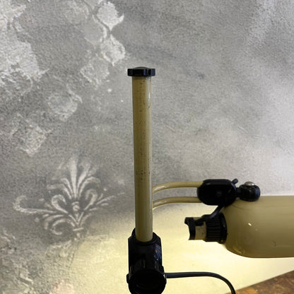 Lampada Multidirezione Postmoderna Regolabile In Altezza Di Produzione Italiana Degli Anni 80